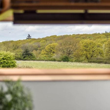 HankertonThe Lookout At Cloatley Meadowアパートメント エクステリア 写真